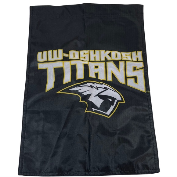 UWO Titans University Flag of Oshkosh Wisconsin University College Black Yellow - Picture 1 of 4